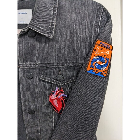 Embroidered Patch Denim Jacket Women’s Size S Old Navy Black Skull Pisces Custom - Picture 3 of 14